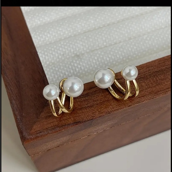 Gold Pearl Sophisticated Drop Style Earrings - Picture 6 of 6